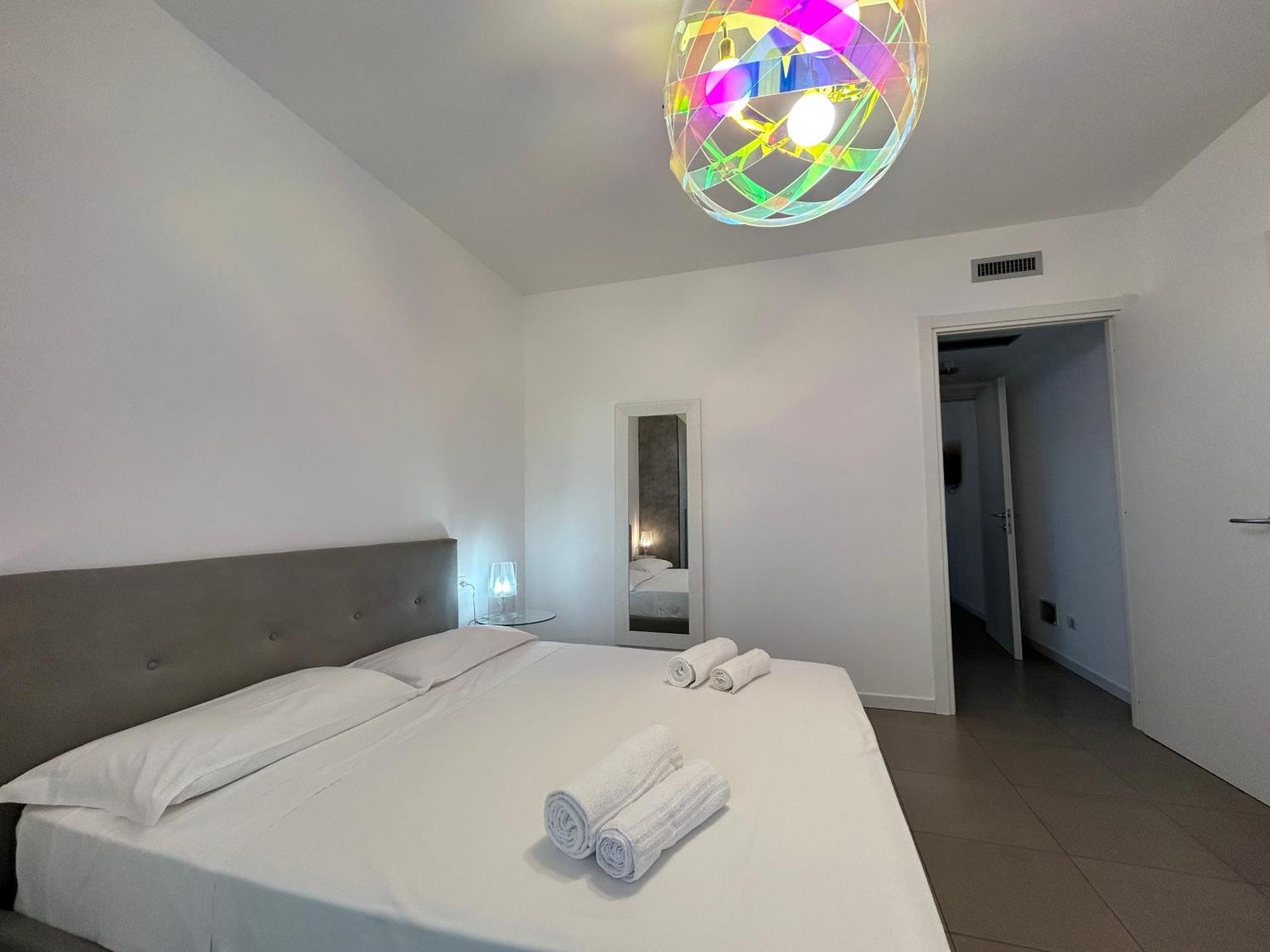 Vivaldi Home - Immobili E Soluzioni Rent Bergamo Buitenkant foto